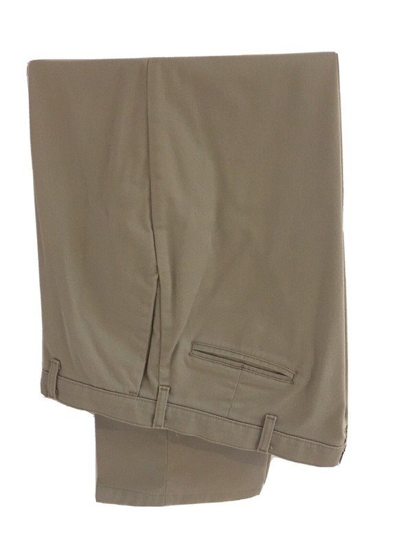 Wrangler Men’s Size 38/30 Chinos Flat Front