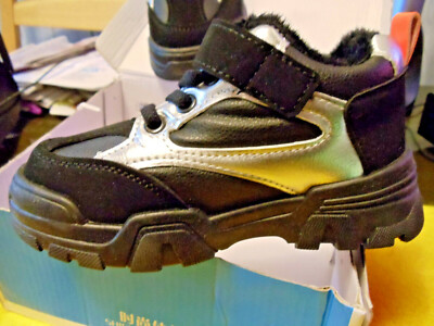 STOOKER Toddlers Kids Fleece Linning Sneakers Children's Shoes Sz 9.5~New in Box
