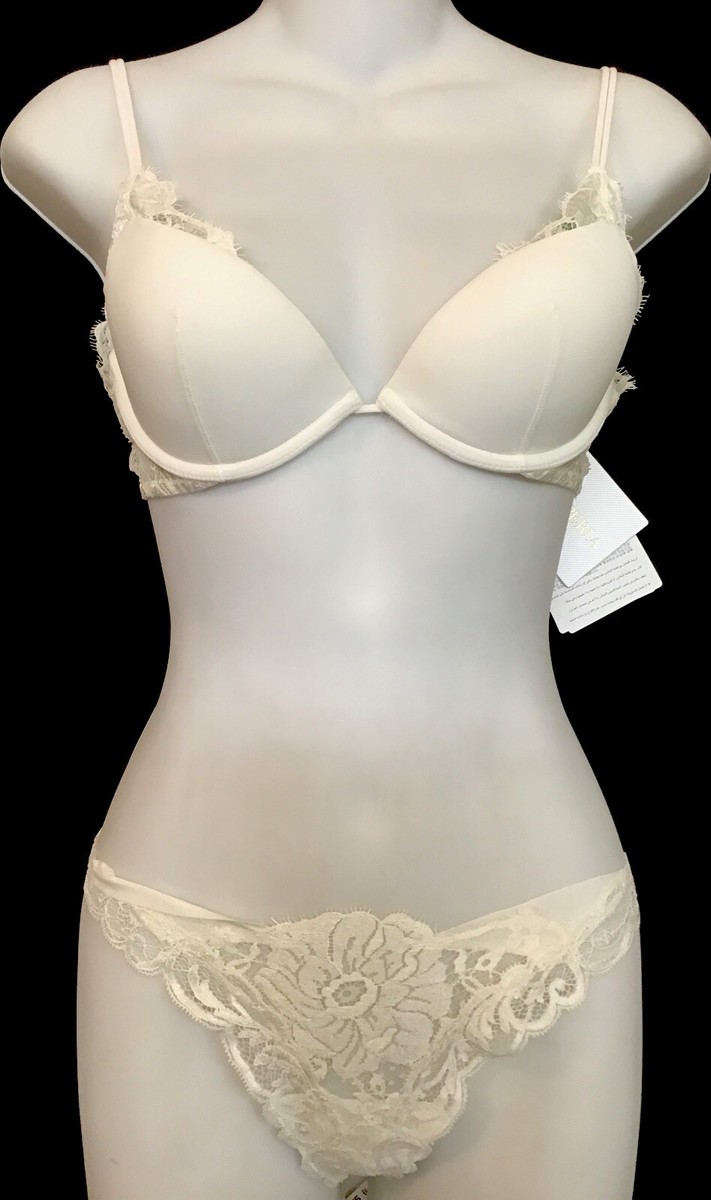 Selene Valeria: Reggiseno in pizzo con coppe in tulle senza imbottitura senza ferretto