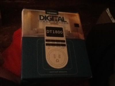 TOGOAL TE02(DT1800) Digital Light Timer Plug with 3-prong Outlet, 24/7 Programma