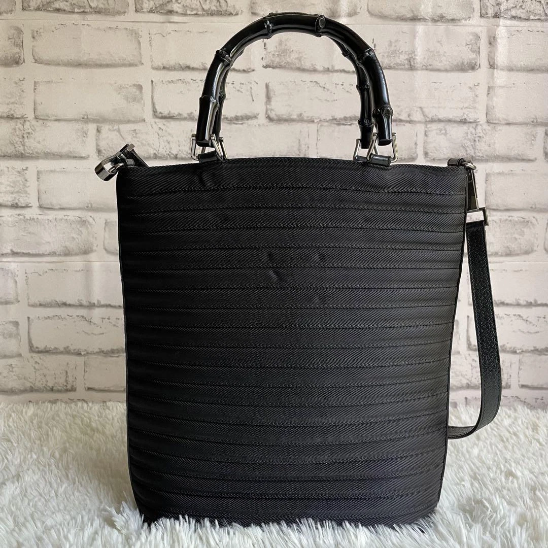 Authentique sac à main Gucci noir bambou avec bandoulière excellent état