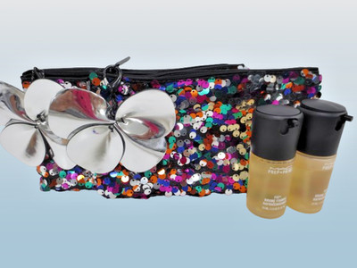 MAC SHINY PRETTY THINGS SEGUINED MAKEUP BAG & PREP+PRIME FIX+ COCONUT 1 OZ 2PCS