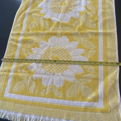 Asciugamano da bagno vintage MCM Santa Maria giallo scolpito girasole margherita fiore - Foto 5 di 6