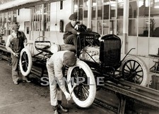 1924 Workers Assemble The 10000000th Ford Model T 5x7 Borderless Photo 193-k