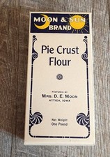 Vintage MOON & SUN BRAND Pie Crust Flour Box, Mrs. D.E. Moon, Attica Iowa EMPTY