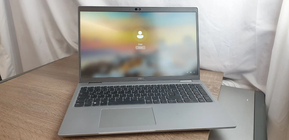 Dell Latitude 5520 · i5-1135G7 · 8GB · 250GB, Foto 1 von 5