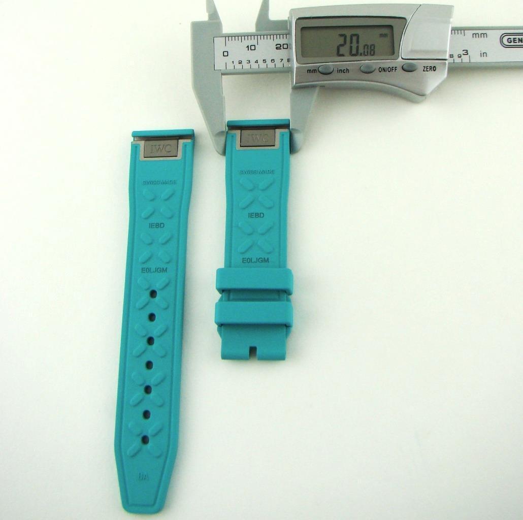 Authentic IWC EasX-CHANGE 20mm x 18mm Green Rubber Watch Authentic IWC EasX-CHANGE 20mm x 18mm Green Rubber Watch
