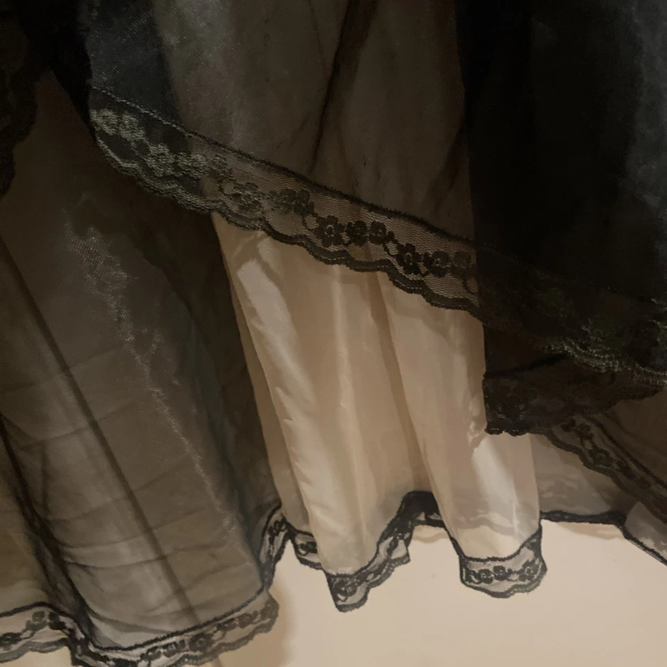 Claire Sandra by Lucie Ann BH Nylon Black KEYHOLE Sheer Nightgown 32 Bust - Image 3 of 4