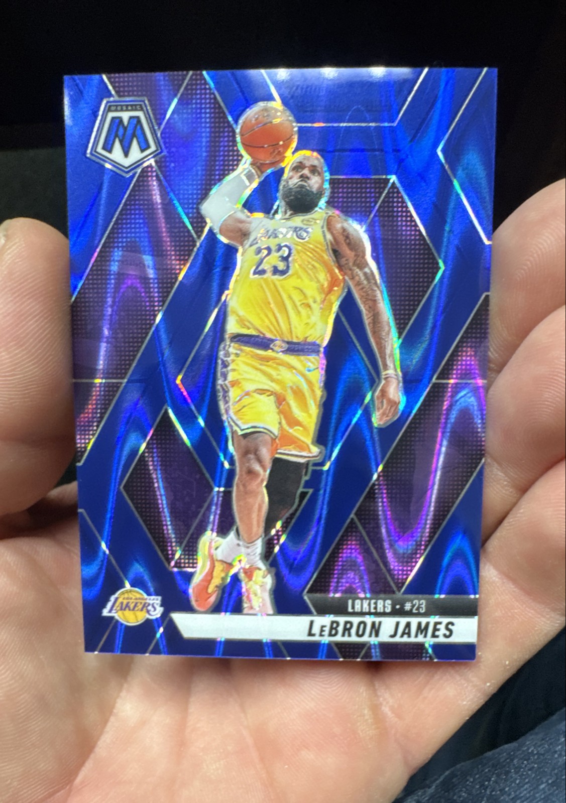 2024-25 Panini Mosaic - LeBron James #180 Seismic Blue Mosaic Prizm /149