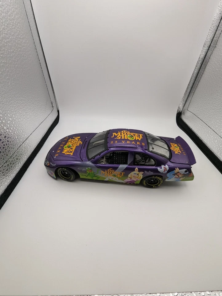THE MUPPET SHOW EVENT PROGRAM CAR 2002 1/24 ACTION DIECAST CAR Foto 3 de 4