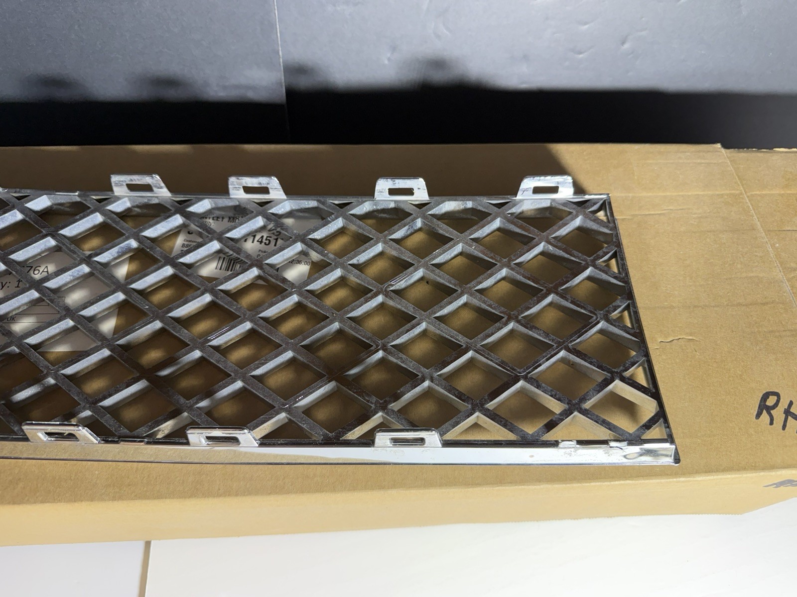 2018-2024 Bentley Continental GT GTC OEM Front Lower Right Grille 3SD807676A