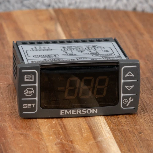 Dixell XC30CX-4P01G (Emerson) Refrigeration Control FREE PRIORITY SHIPPING 🚚