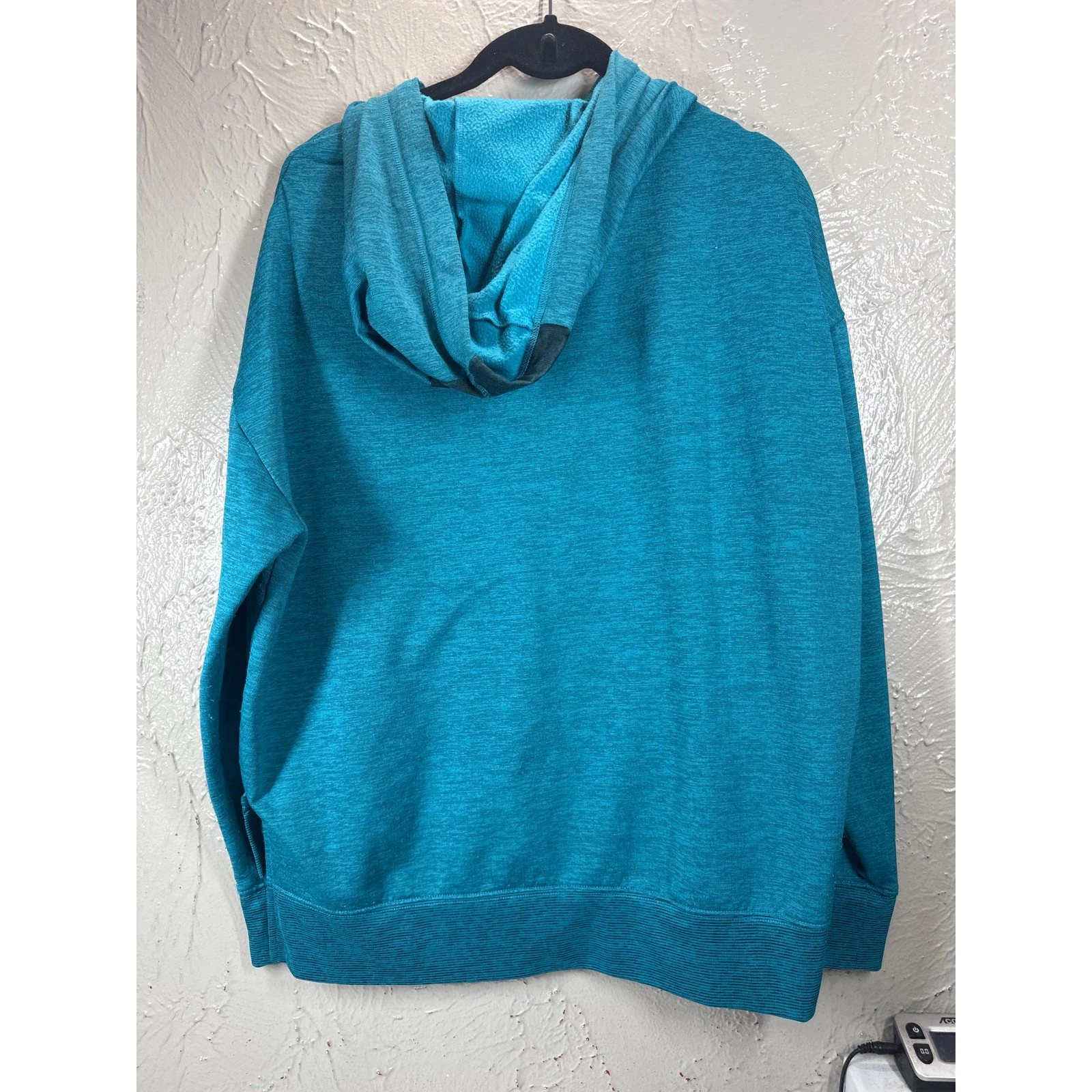 UNDERCOVER Felpa rosa Victoria's Secret full zip con cappuccio hi orlo basso donna taglia media