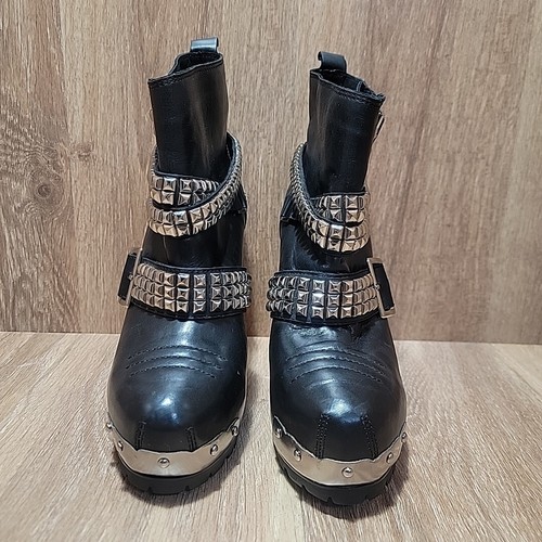 Pour La Victoire schwarze Gothic Nieten Kalbsleder High Heel Stiefeletten Gr. 9 - Bild 6 von 24