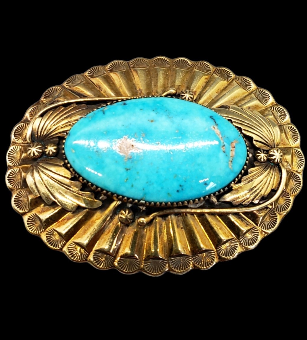 Exceptional Vintage Native American Navajo Sawtooth Border Bracelet Cuff Exceptional Vintage Native American Navajo Sawtooth Border Bracelet Cuff