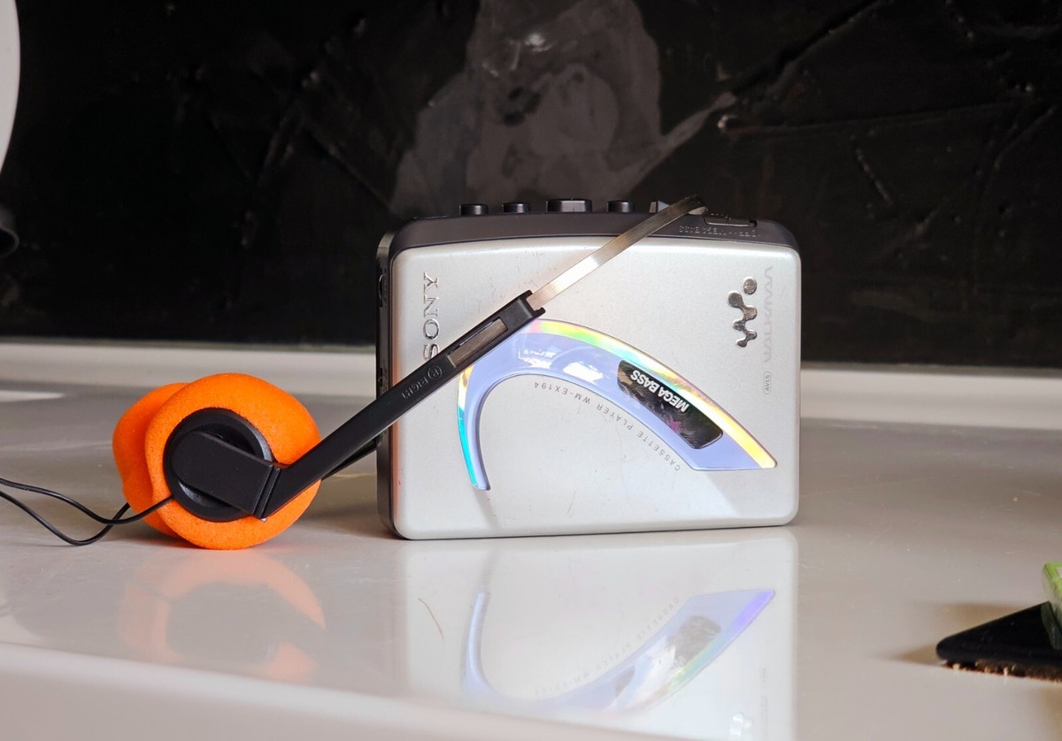 Walkman Elsay W31 – Radio Cassette Baladeur – Neuf Sous Cellophane – Occasion à Saisir
