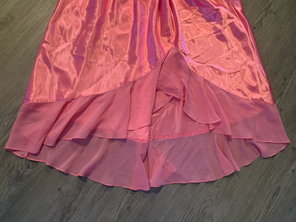 Amoureuse 睡袍尺寸 5X 粉红色液体缎面蕾丝无袖 56 英寸胸围 — 第 3/4 张图片