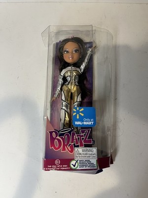 New 2009 Bratz Doll Yasmin Walmart Exclusive Rare Retired Brats Toy Damaged Box
