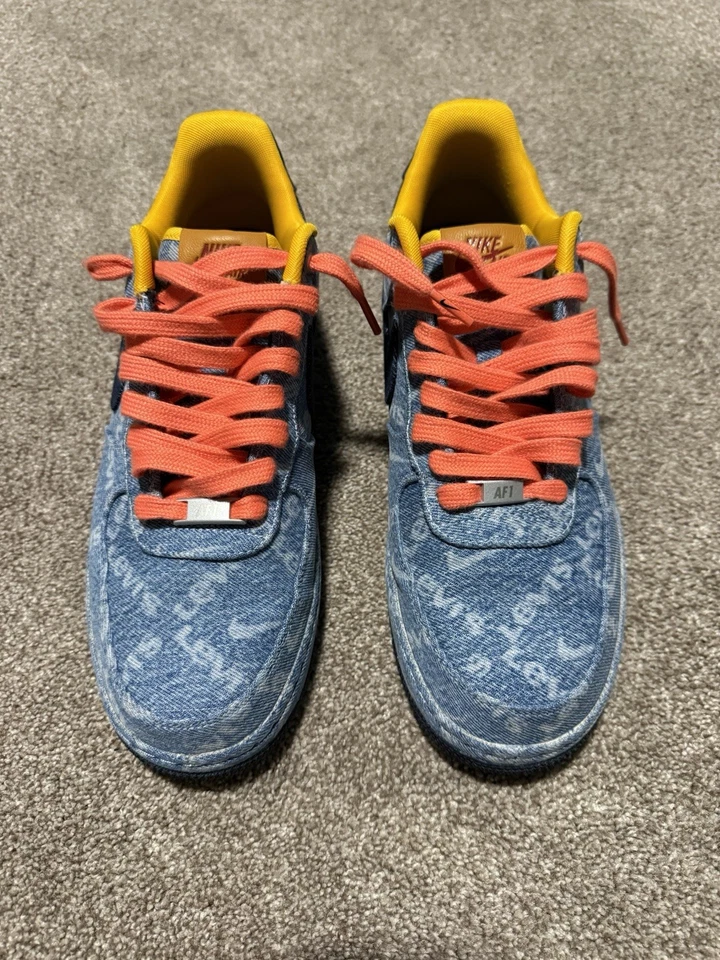 RARO COMO NUEVO Levi’s x Nike By You Air Force 1 Bajo ‘Denim Exclusivo’ Talla 10.5 Foto 3 de 4