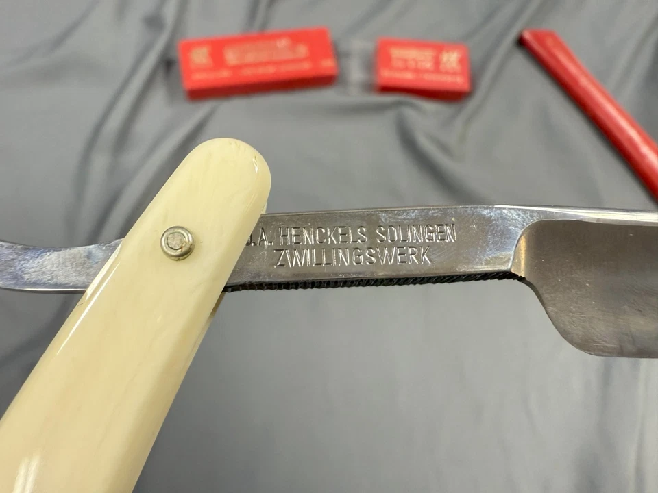 Navaja recta vintage J.A.Henckels Friodur RARA 50 1/2, de Solingen, Alemania Foto 3 de 4