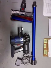 Dyson V6 Fluffy Cordless Vacuum Cleaner – Blue Used