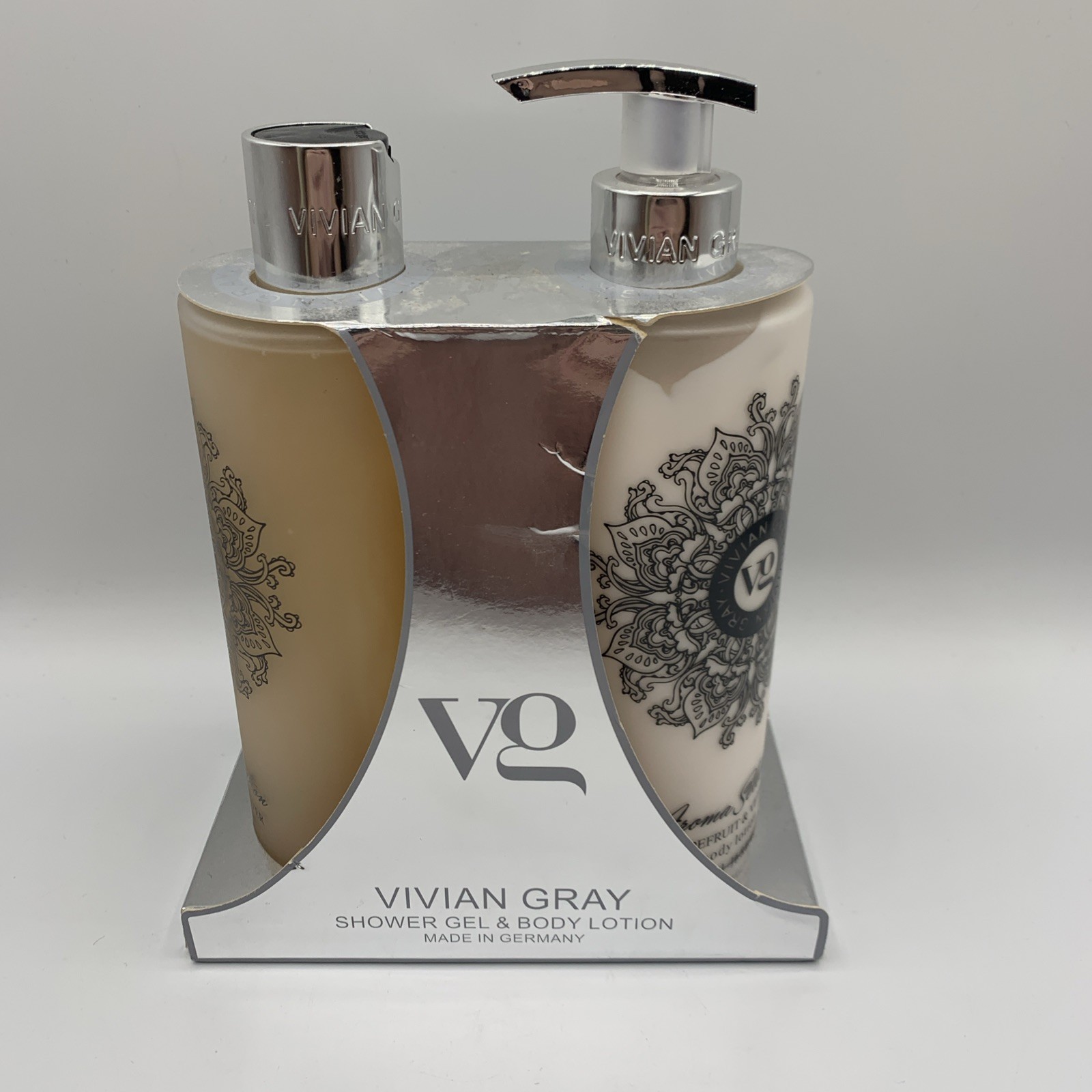 New Vivian Gray Body Lotion & Shower Gel Set Grapefruit & Vetiver