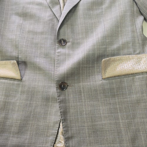 Authenic Gucci Suit Jacket - Size: 46R - Picture 8 of 16