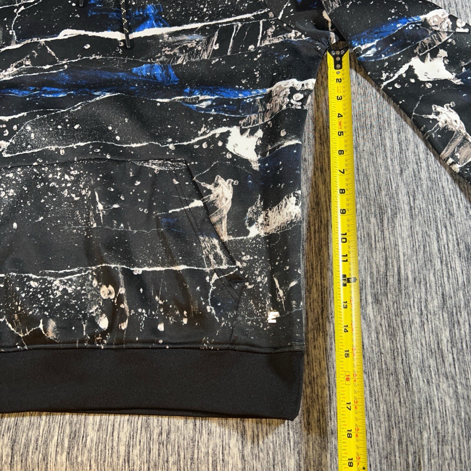 Eastbay Water Resistant Hoodie Size Large Reflective Pocketed 100% Polyester