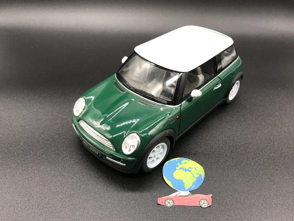 Saico Mini New Mini Cooper, modello in scala 1:24 - 1:25, (1555) , vintage - Immagine 2 di 4