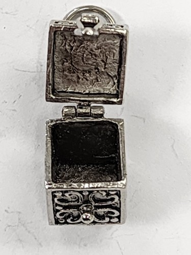 925 Sterling Silver Secret / Prayer Box Dangle Pendant or Charm - Picture 8 of 8