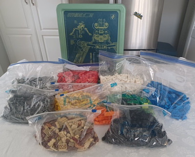 LEGO BULK LOT 9 LBS MIXED COLOR SPECIALTY/BASIC PIECES IN NINJAGO STRIDER II BOX