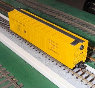 N Scale Minitrix Fruit Growers 50' reefer w MTL trucks & couplers