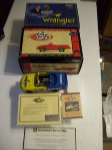 DALE Earnhardt 1999 WRANGLER JEANS GMGW  PEDAL CAR ACTION 1/7,500