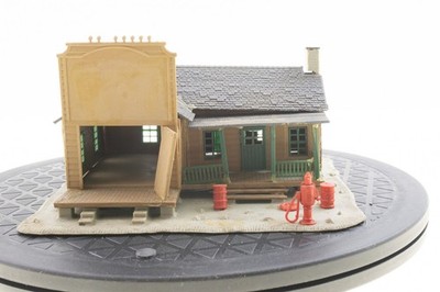 POLA-QUICK  Vtg HO Scale Service Gas Station House Building Train W Germany