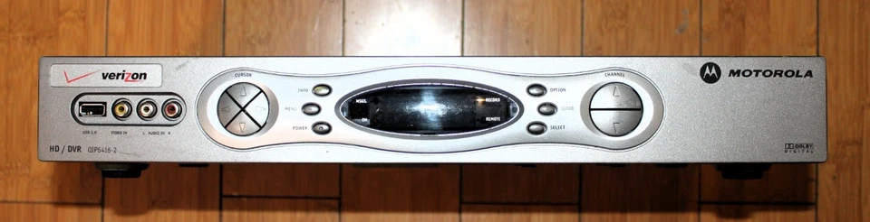 Motorola QIP6416-2 Hybrid QAM-IPTV 160GB HD-DVR Set-Top Box - Image 2 of 4