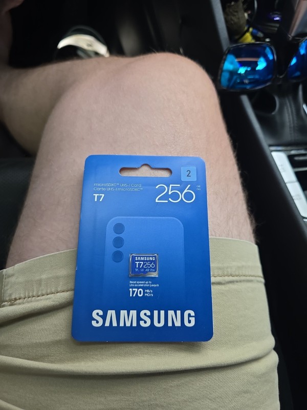 NEW - Samsung T7 256GB MicroSDXC UHS-I Card MB-MB256T/WW