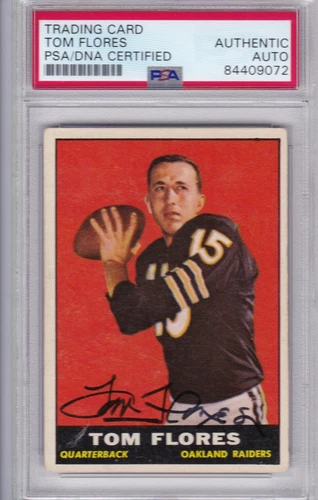 TOM FLORES Oakland Raiders 1961 Topps RC Rookie Signed Auto Autographed PSA/DNA