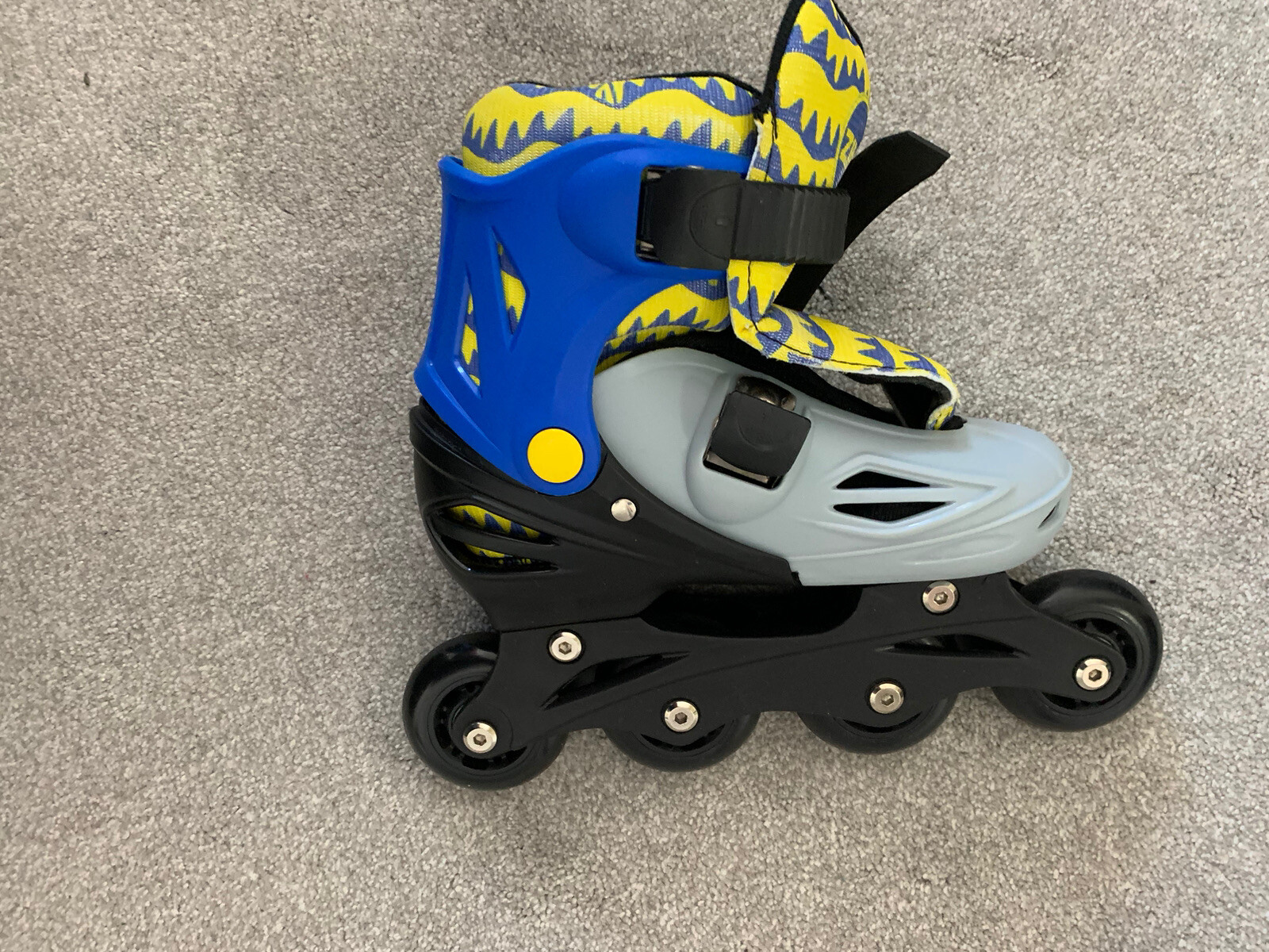 Boys Roller Skates Size 1113 eBay