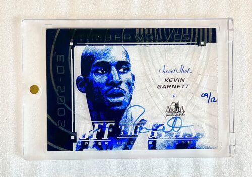 2003-04 Ultimate Kevin Garnett 2002 UD Glass BUYBACK ON CARD AUTO #9/12 Must SEE - Picture 1 of 4