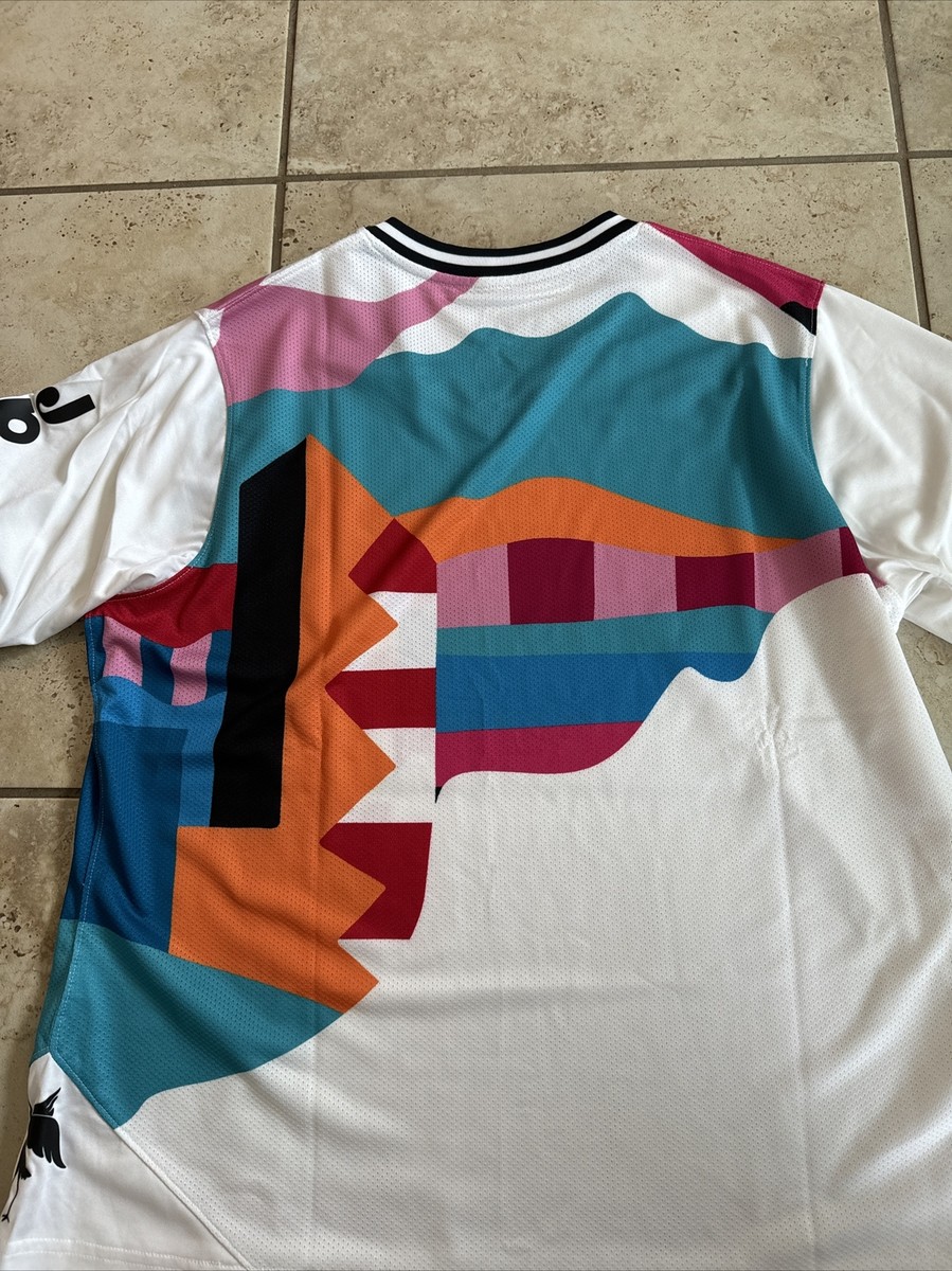 【希少　新品未使用】ナイキ　NIKE SB parra フランス　Tシャツ Mサイズ】NIKE SB x PARRA FEDERATION KIT / T-SHIRTS 