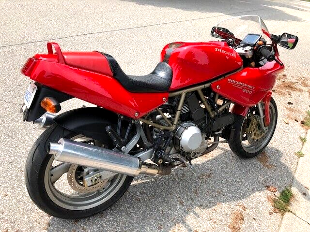 DUCATI 900SS/750SS/600SS/400 89-98 SCREEN WINDSHIELD WINDSCREEN AS