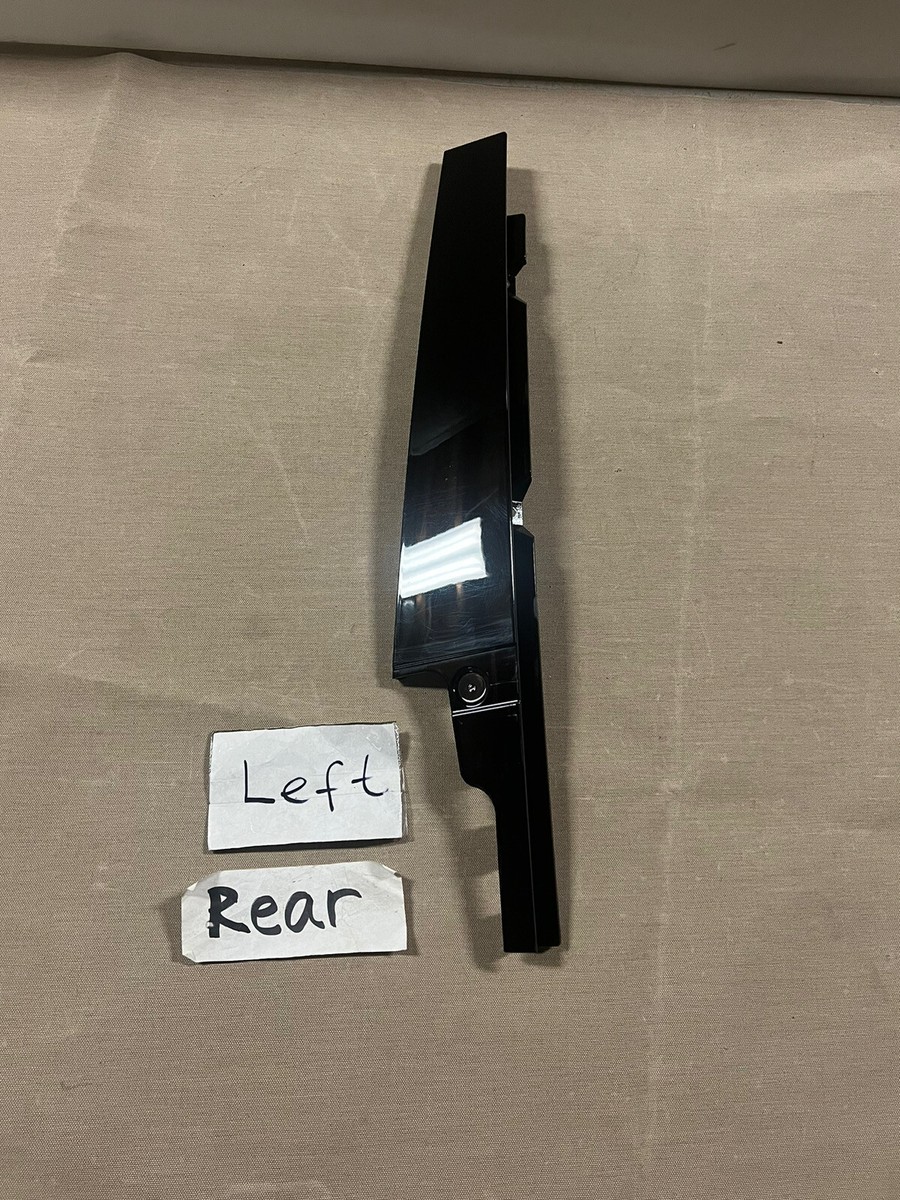 2022-2024 Jeep Grand Cherokee Lt Rear Door Applique OEM Mopar