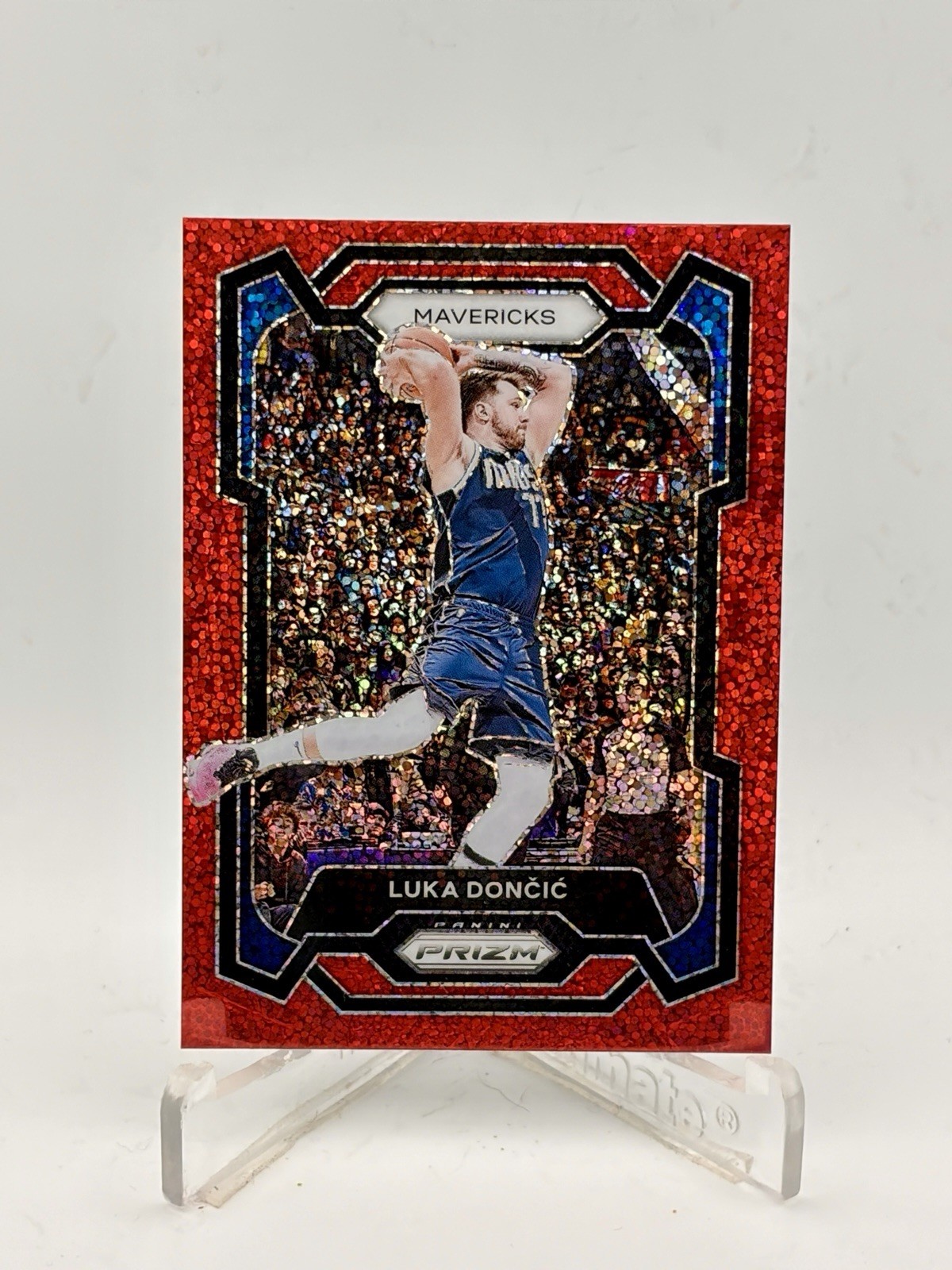 2023-24 Panini Prizm Luka Doncic Prizm Red Sparkle #110 Mavericks