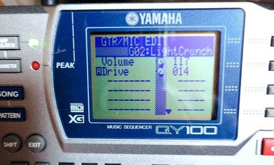 YAMAHA QY100 Sampler Sequencer Sound Module Rhythm Machine #0004