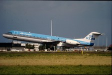 Dia PH-OFH Fokker 100 KLM Cityhopper Flugzeug 35mm ungerahmt O109-1-2