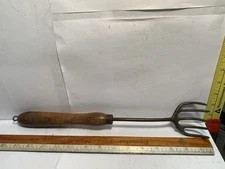 VTG LUMBER HARDWARE STORE NAIL BIN RAKE TOOL OR REPURPOSE AS HAND CULTIVATOR