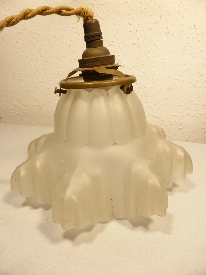 Ancienne Tulipe En Verre Lampe Lustre Suspension Abat-jour Vintage art deco - Photo 2/4