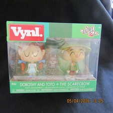 Warner Brothers Funko Vynl the Wizard of Oz Dorothy Toto + the Scarecrow NEW