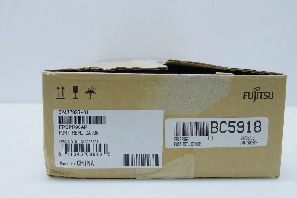 Fujitsu FPCPR96 CP477937 LifeBook Laptop Port Replicator - Image 4 of 4