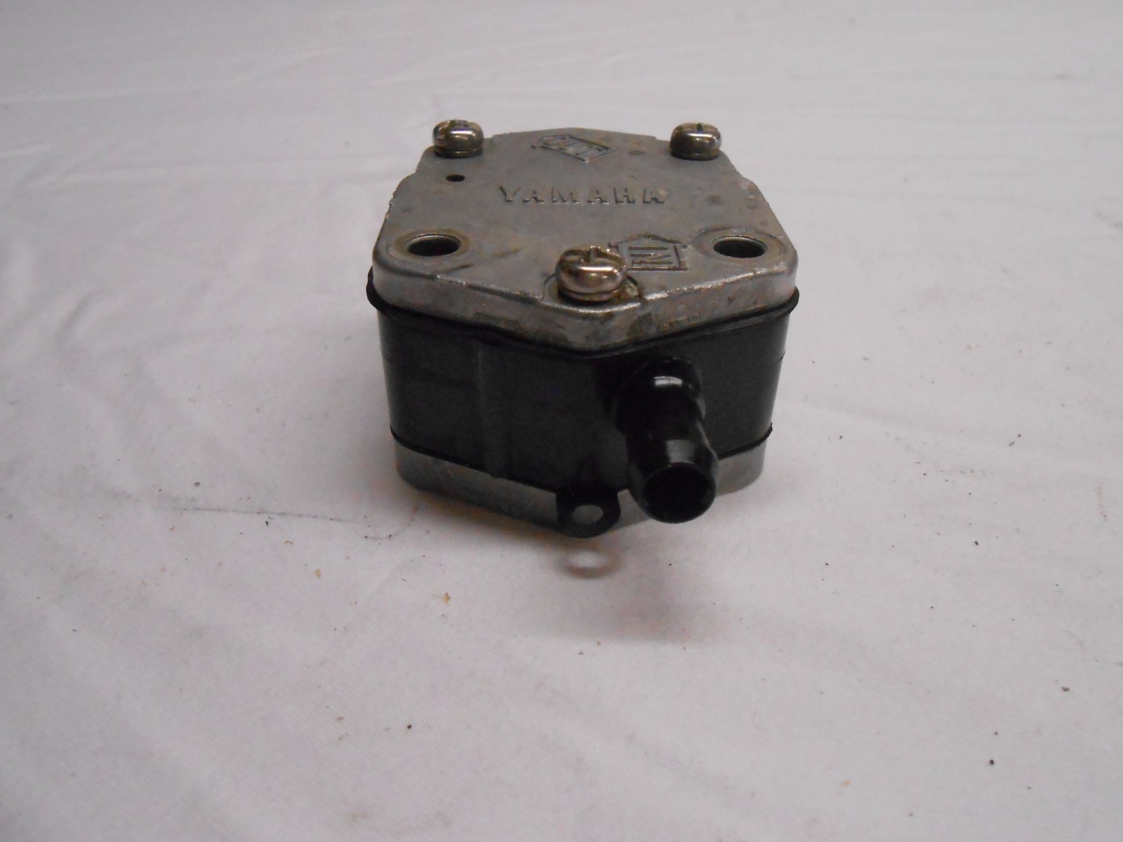 FUEL PUMP YAMAHA 115300 HP 2 STROKE 6E5244100300 (YAM003) eBay